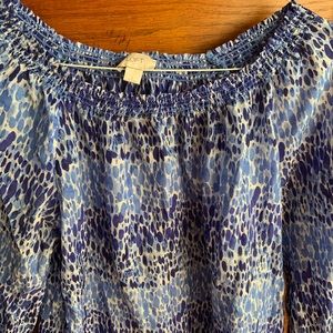 Anne Taylor blue and black leopard conch type neck